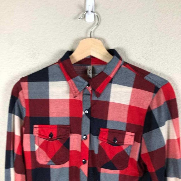 R N B Shirt Red Black Check Roll Tab Button Up Pockets Colorful Womens Medium - Picture 4 of 15